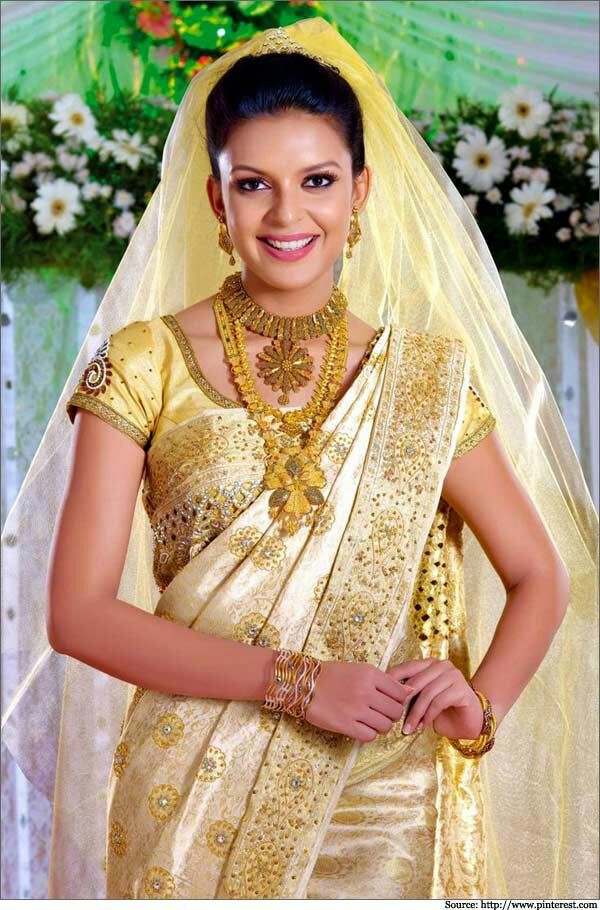 35 Gorgeous Kerala Saree Blouse Designs to try this year